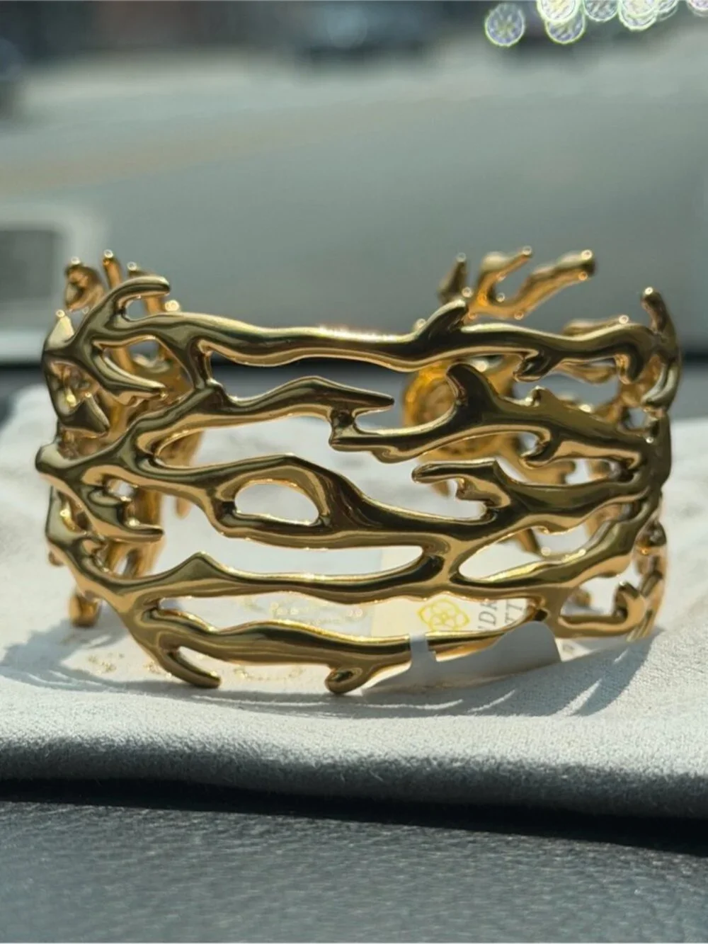 NWT Kendra Scott Shea Statement Cuff Bracelet in Vintage Gold sz M/L runs small